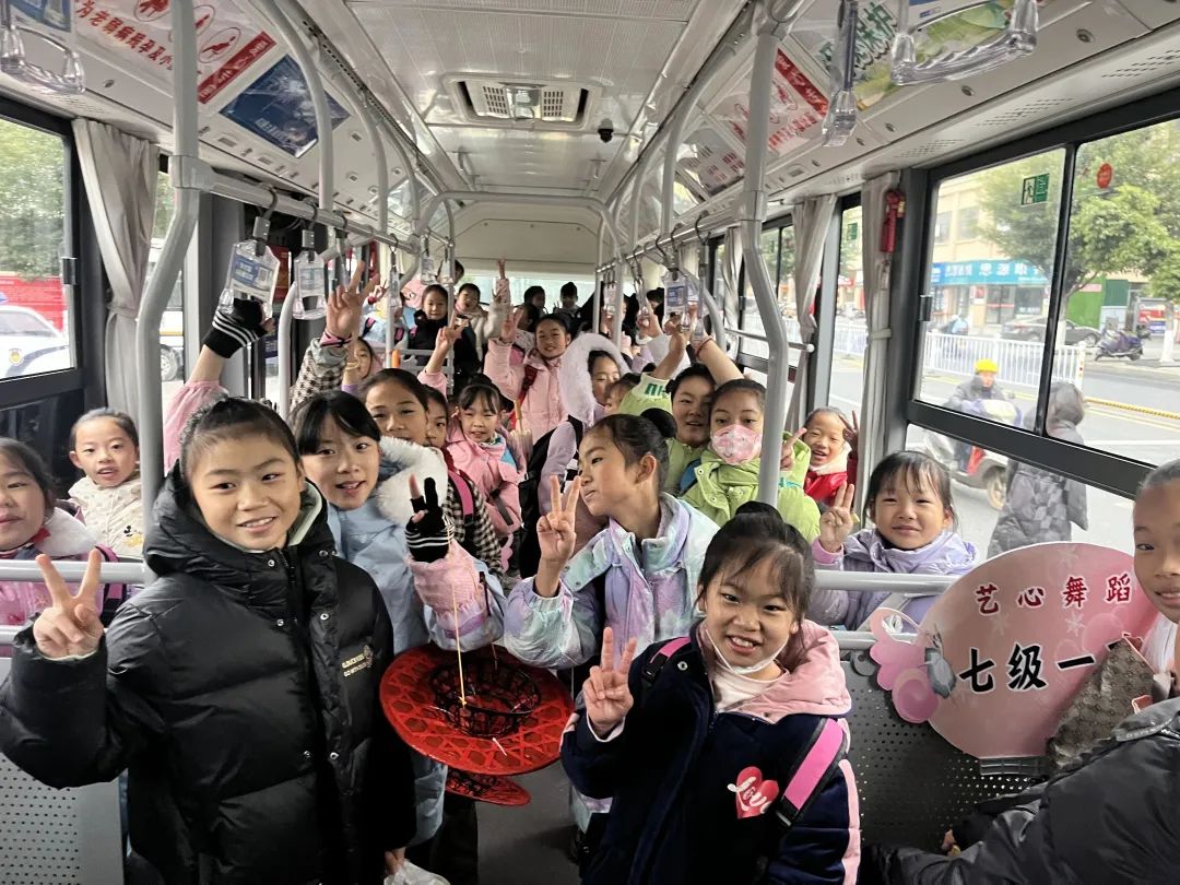 生產經營 || ?吉安公司:用心服務 圓滿完成藝心舞蹈年底匯報演出運輸任務