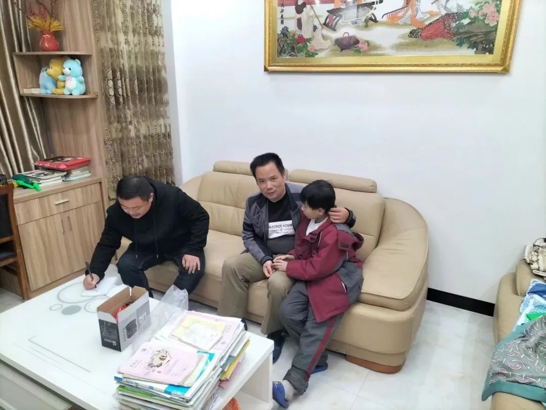 撫州長運:駕駛員家訪 把溫暖送到家