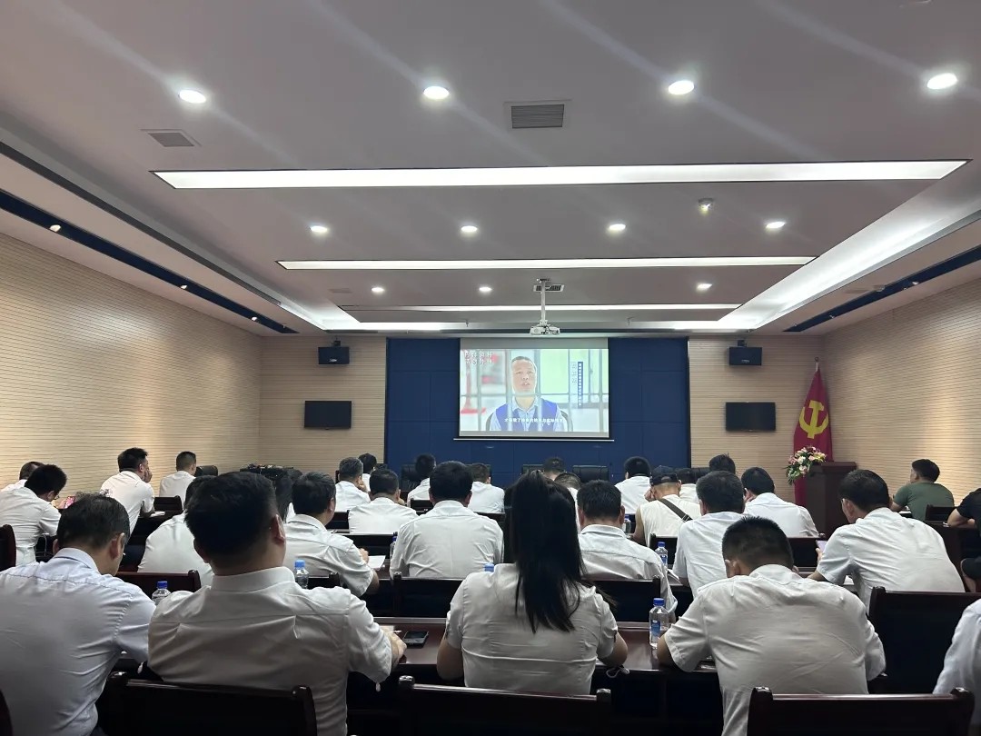 都市城際公交、大通物流:開展安全知識(shí)培訓(xùn)