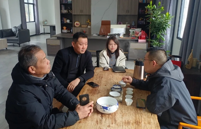 黃山長運 積極開拓市場 宣傳定制包車