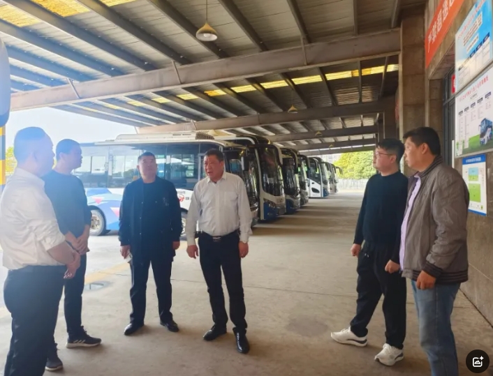 鷹潭長(zhǎng)運(yùn)開(kāi)展安全隱患月度檢查